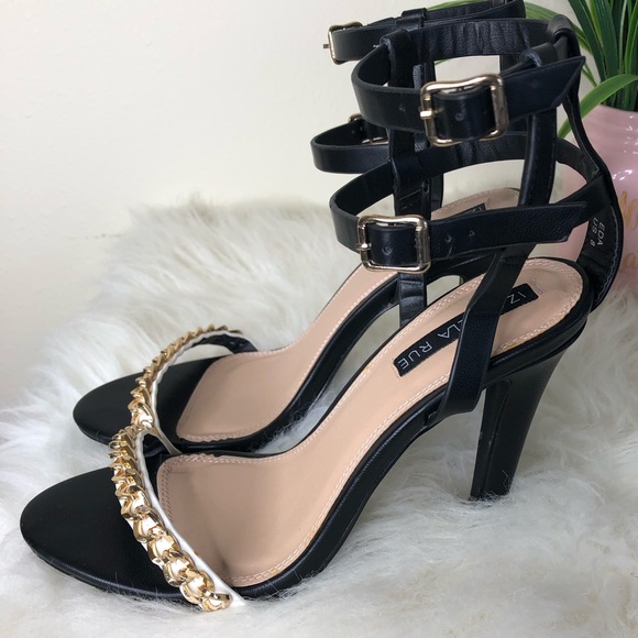 Izabella Rue Gold Chain strap Heels- Size 8 - Picture 3 of 6